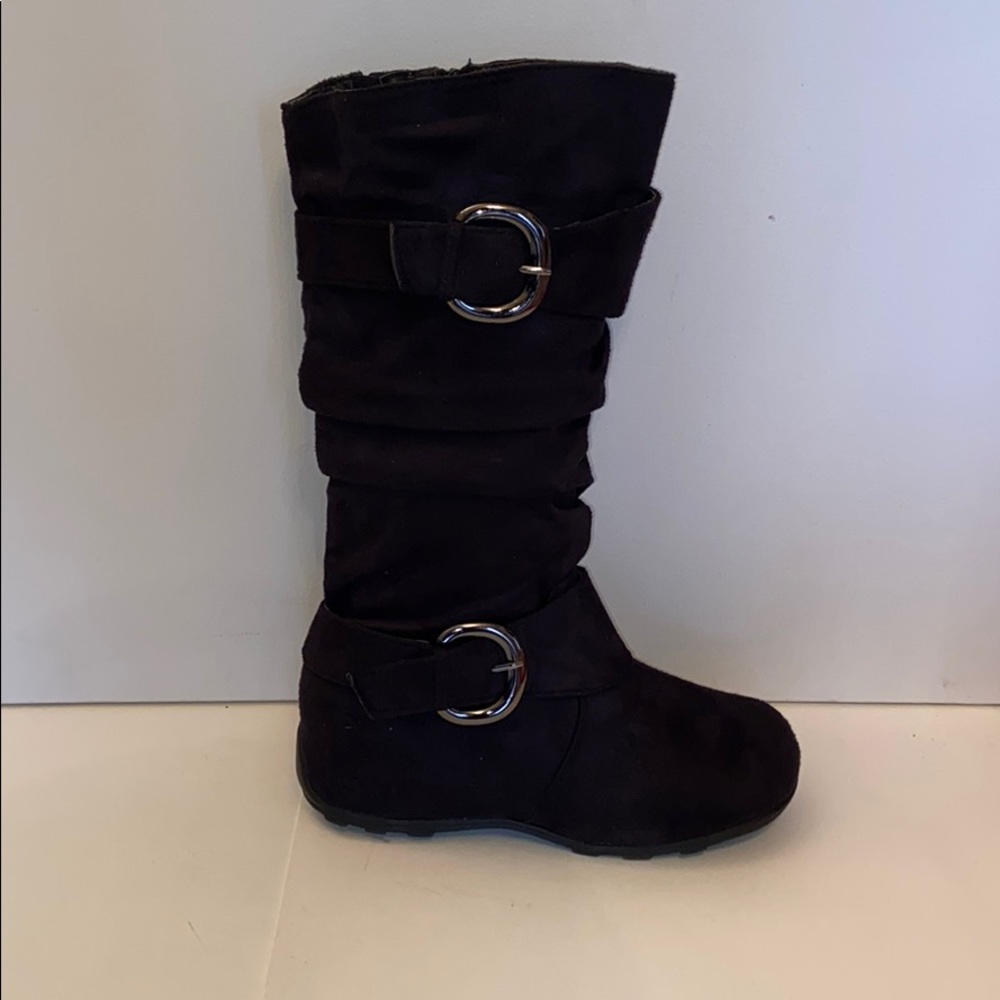 Twin buckle black velvet boots